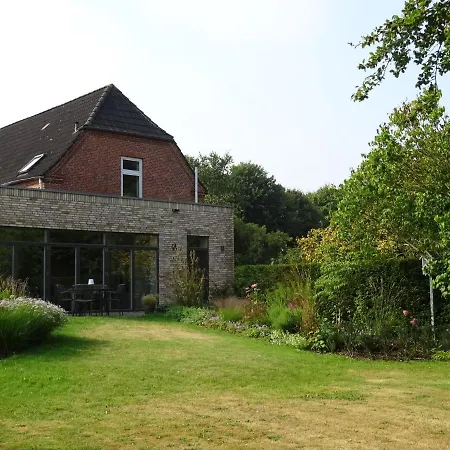 Hygge Hus - Modern Und Stilvoll Eingerichtete Fuer 2 Personen Langstedt
